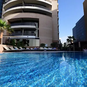 Majestic Retreat Hotel