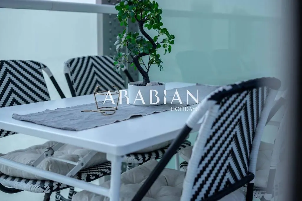 Cozy 1Br Apartment With Balcony In Business Bay ドバイ